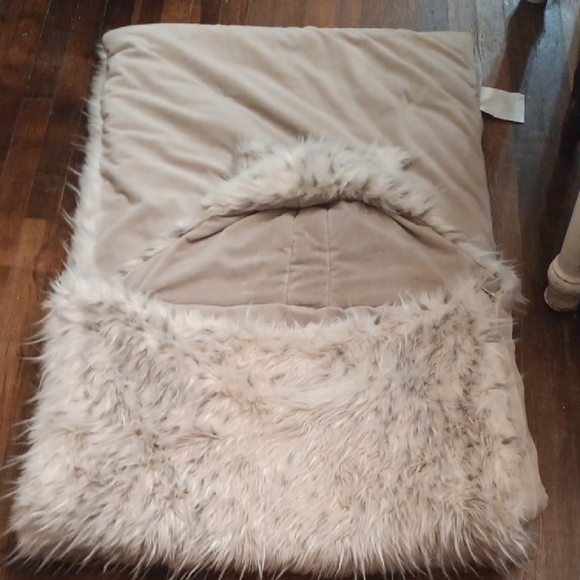 Pottery Barn  Luxurious Tan Faux Fur Sleeping Bag - Picture 1 of 14